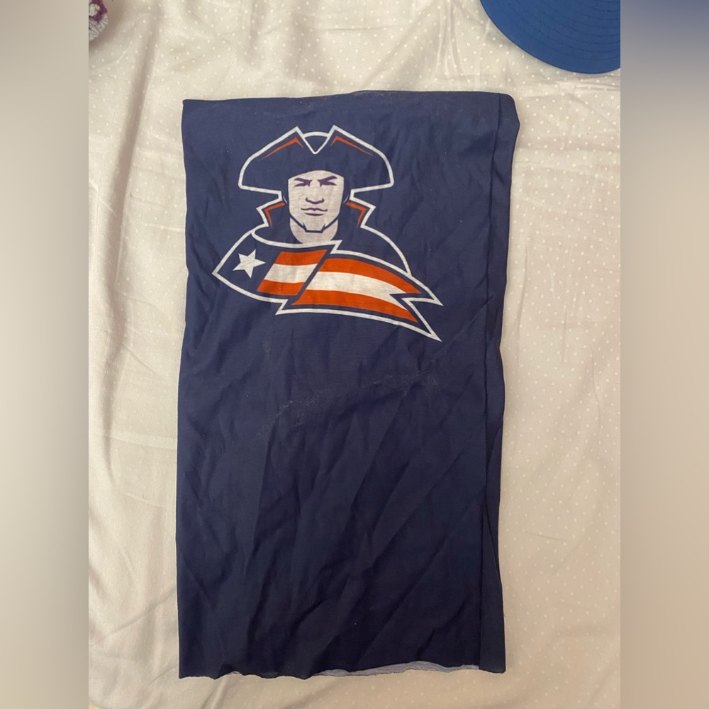 Patriots Gator, Winter Neck Guard